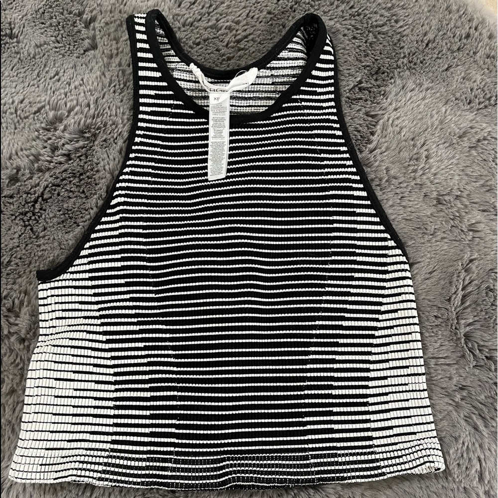 Bcbg crop top